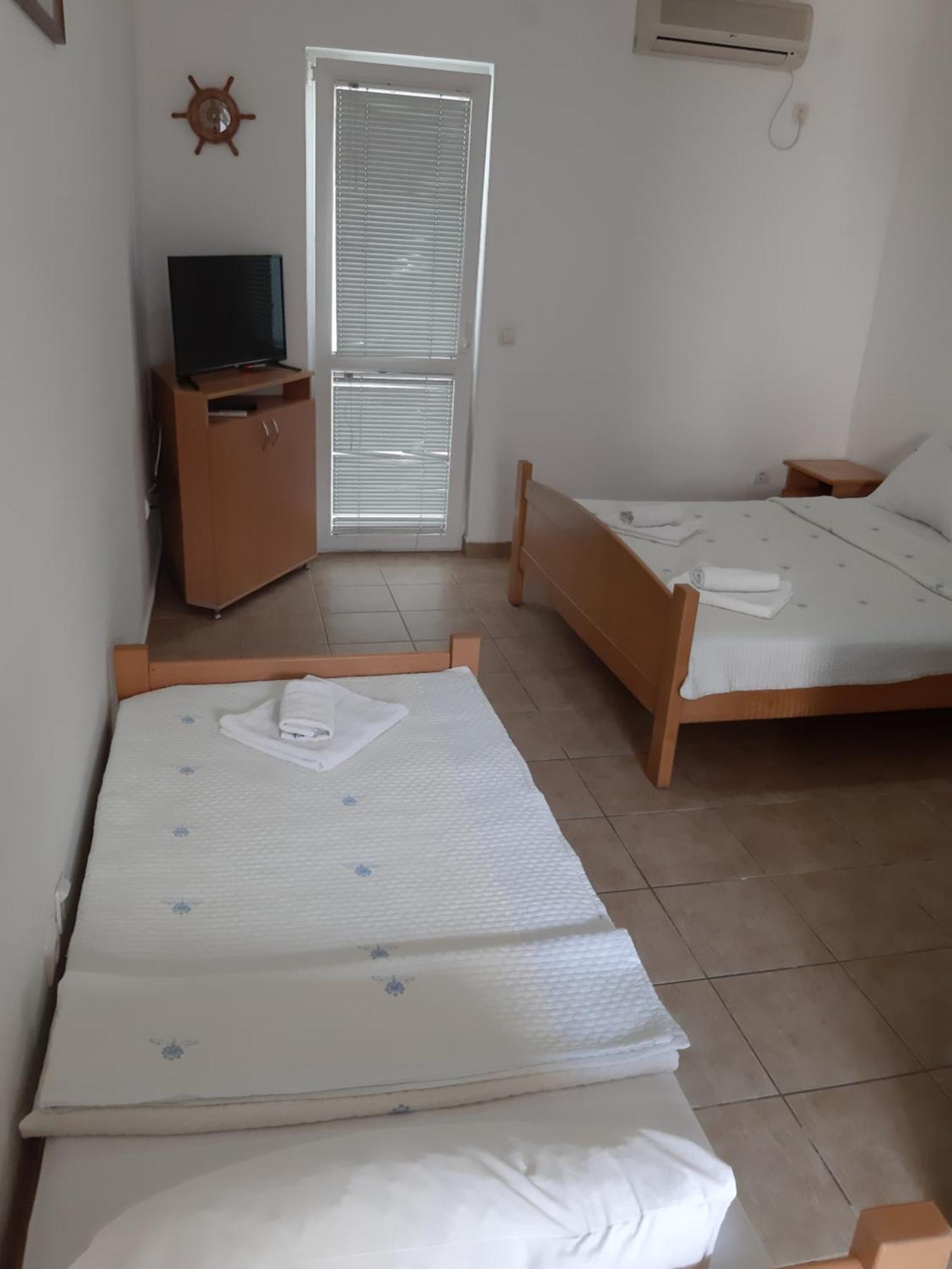 Guest House Perovic Sutomore Værelse billede